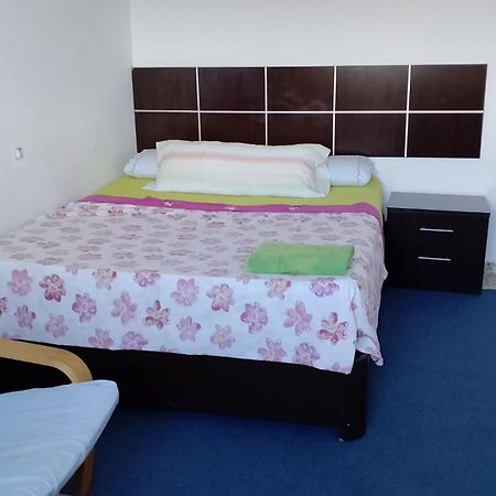 Habitacion Privada Centro Malaga Cerca Tren Maria Zambrano Y Playa Muy Buena Conexion Wifi Exteriér fotografie