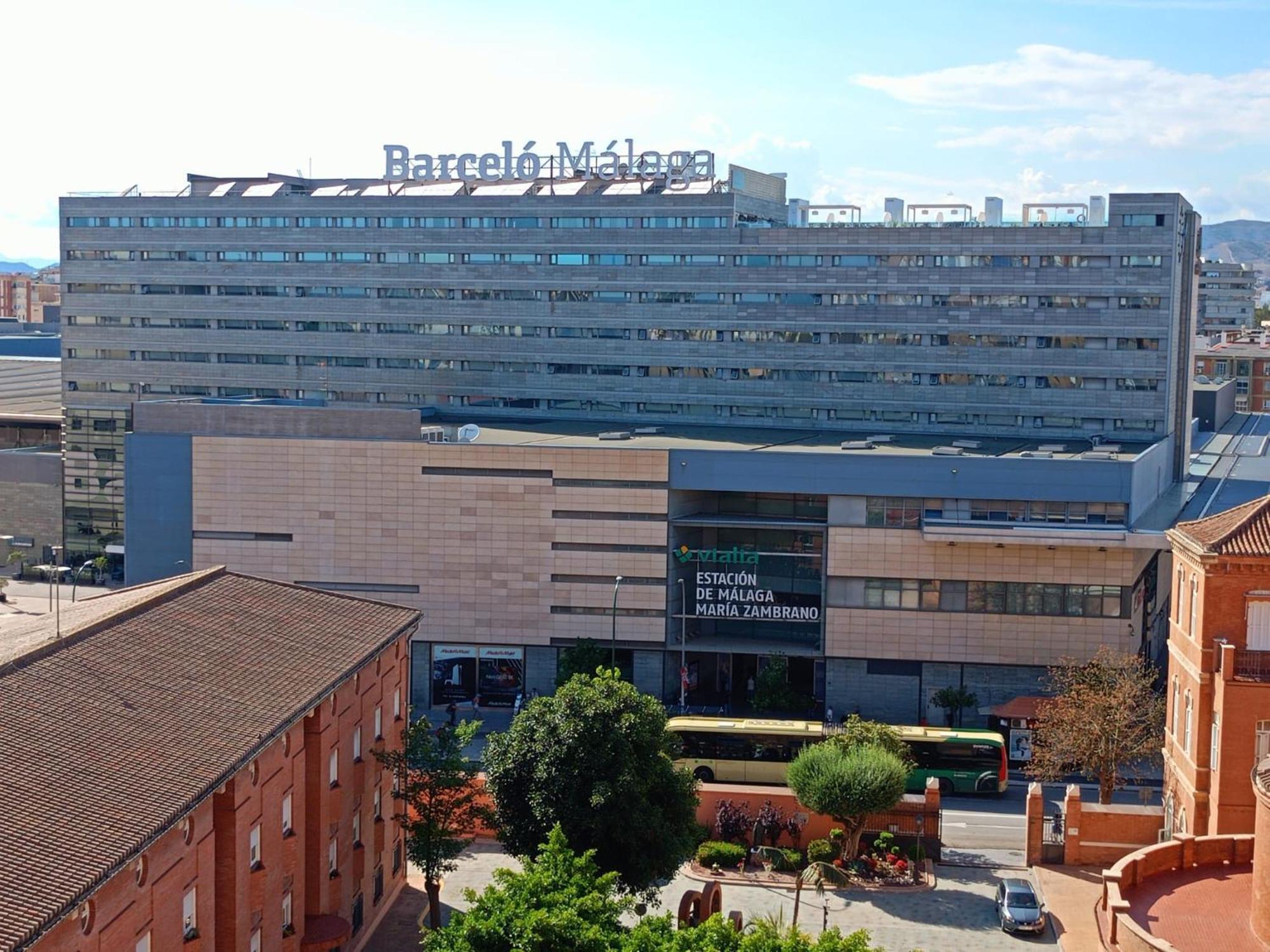 Habitacion Privada Centro Malaga Cerca Tren Maria Zambrano Y Playa Muy Buena Conexion Wifi Exteriér fotografie