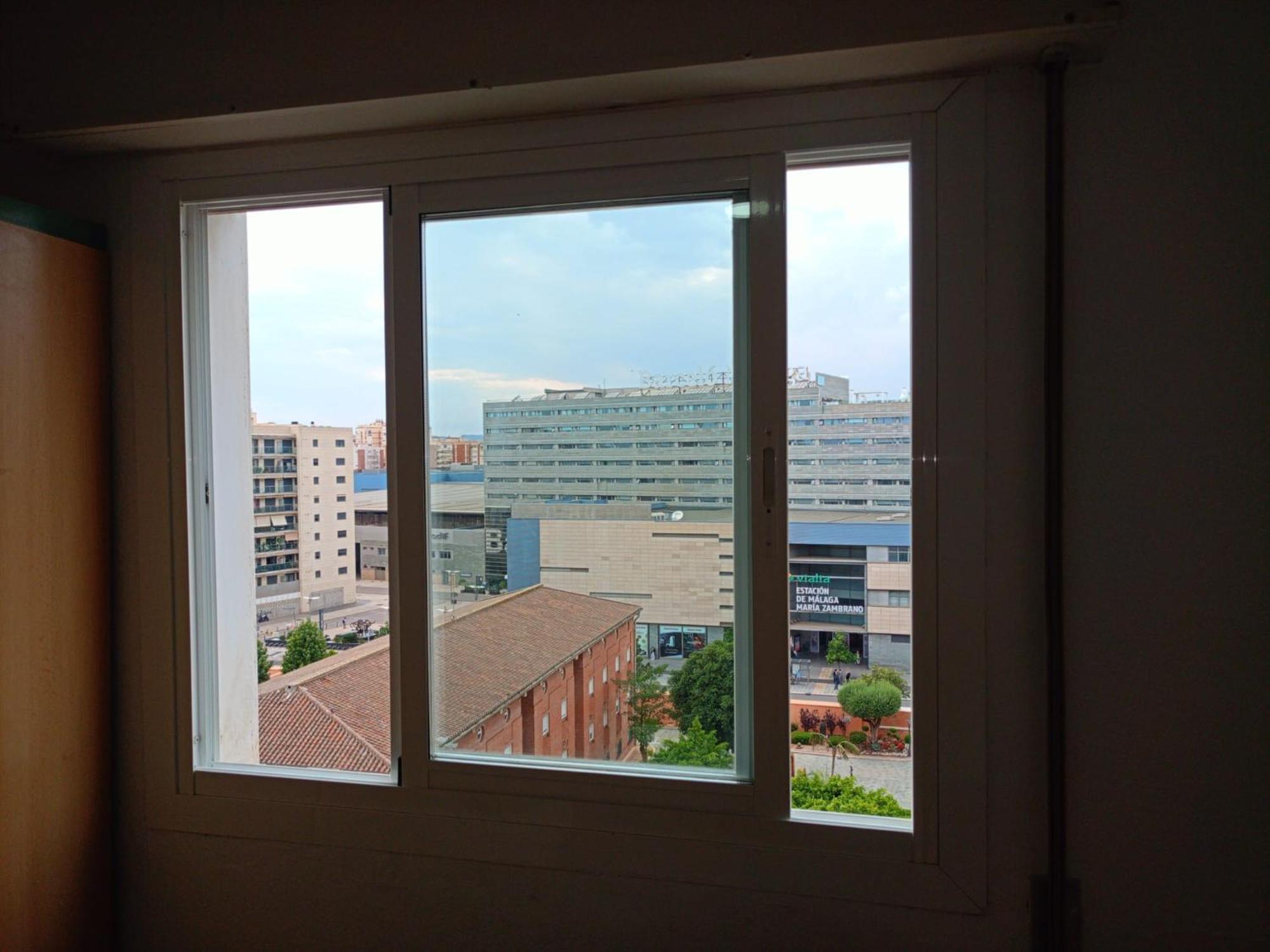 Habitacion Privada Centro Malaga Cerca Tren Maria Zambrano Y Playa Muy Buena Conexion Wifi Exteriér fotografie